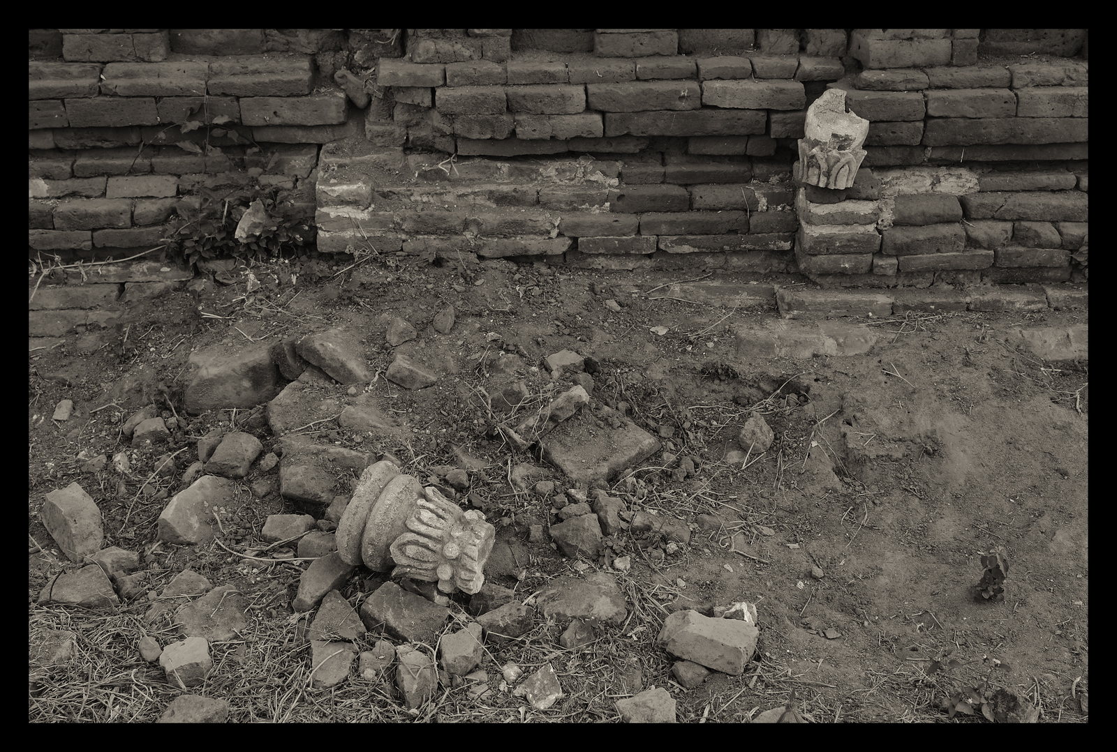 Vier Symbole für die Vier Edlen Wahrheiten